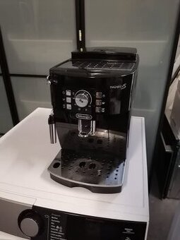 kávovar delonghi
