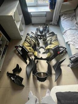Kawasaki Ninja 250R plasty / karoseria