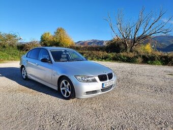 BMW E90 320D