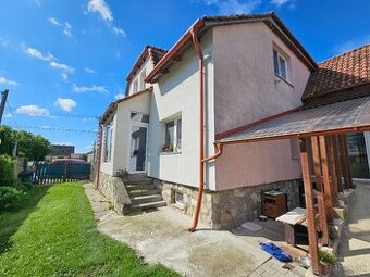 Predaj viacgeneračný RD v obci Bezenye