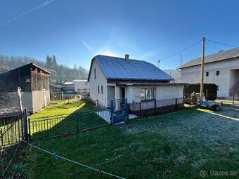 Predám starší rodinný dom s pozemkom 934m2 - 1