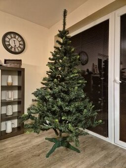 Vianočný stromček 220 cm