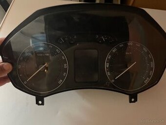 Predám budíky na Octaviu 2 (1.9 TDI)