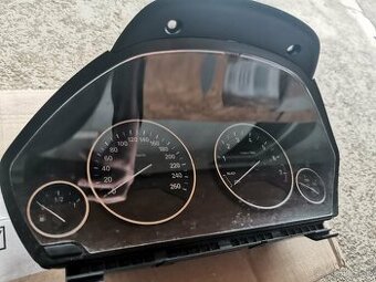 BMW SÉRIA 3 F30 F31 F32 F33 F34 F36 POČÍTADLÁ HODÍN 9232895