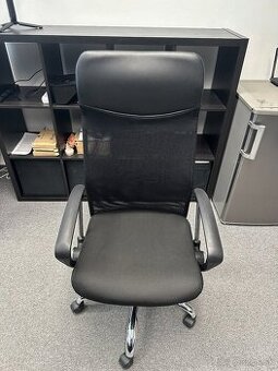 Kancelárska stolička