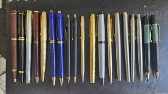 Zbierka značkových atramentových a guličkových pier