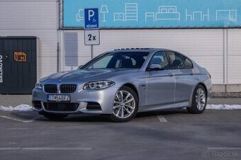 BMW Rad 5 M550d xDrive / HEADUP / PANO / ACC