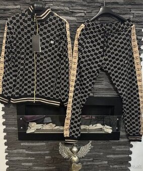 Čierna pánska súprava Gucci