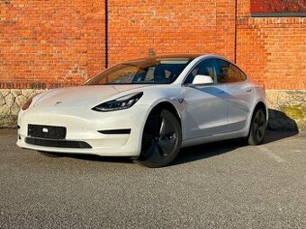 Tesla model 3 výkon 239 kW batéria 60kW