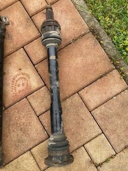 E46 330xd zadná poloos