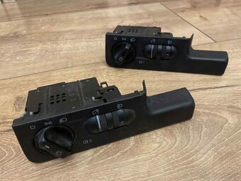 Spínač ( vypínač ) hlavných svetiel