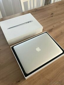 MacBook Air 2017 13,3 palcový