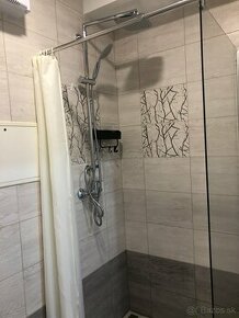 Sprchový kút sklo a sprchový set - 1