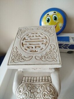 Porcelánový/, keramický slon