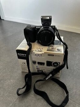 Sony NEX-5T+15-50 mm f/3,5-5,6 OSS+zasadené na foto