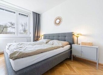 Predam konferencne skrinky  Lixhult sive 2 ks