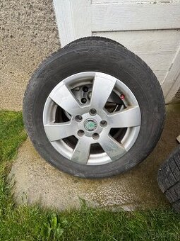 195/65r15 5X112