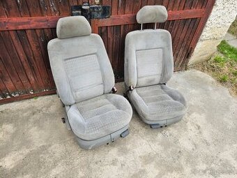Predam na Volkswagen passat predné sedačky s výhrevom