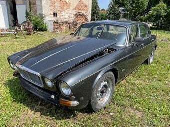 Jaguar XJ - 1