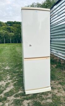 Predám chladničku s mraznickou Whirlpool