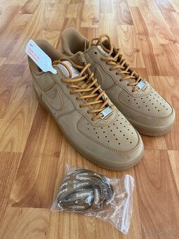 Air Force Supreme EUR 41 (Fake)