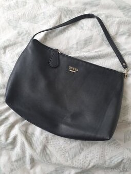 Kabelka Guess