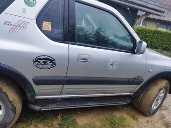 Predám Opel frontera 2.2 88 kw čítať.