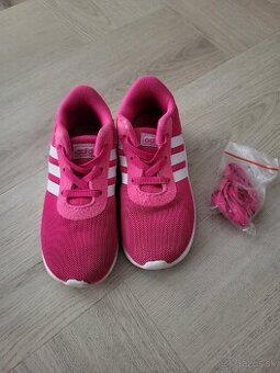 Adidas tenisky veľ. 26