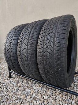 3x zimné pneu Pirelli 235/60R18