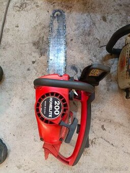 Homelite 200 jednoručnú pílu