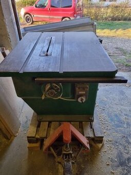 Freza liatinová a kotucová píla