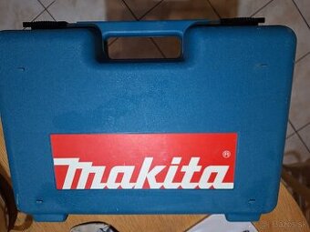 Aku skrutkovac MAKITA.