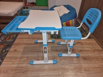 Detský písací stôl