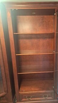 Predam 2 rustikalne policove skrinky, kniznica