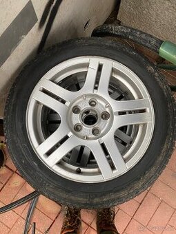 Elektrony volkswagen R16