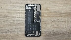 Apple iPhone XS na diely - bez LCD a poškodená doska - 1