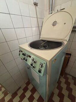 Predám liací aparát Seit Elettronica Centrifuga DS1