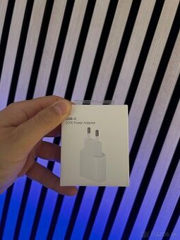 Dobry den, Predam nabijacku na iphone: - USB-C adapter 20W