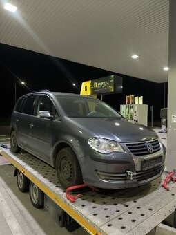 ROZPREDÁM VW Touran 1.9TDi 74kw - LACNO