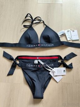 Tommy Hilfiger plavky