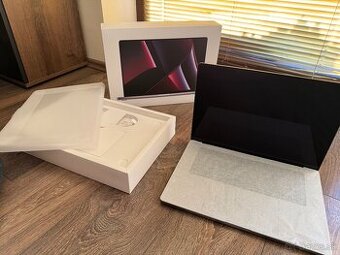 Macbook Pro 16 M2 pro 512 gb 15 cyklov