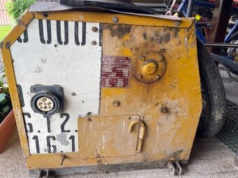 Predám elektrický stavebný navijak s ovládaním - 1