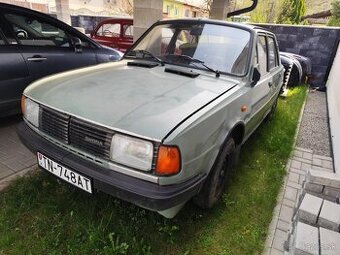 Škoda 120L