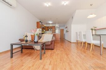 KLIMATIZOVANÝ BYT S TERASOU A ZÁHRADOU, Dunajská Lužná