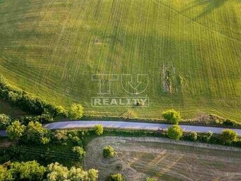 Stavebný pozemok v obci Lednické Rovne- Hôrka 836m2