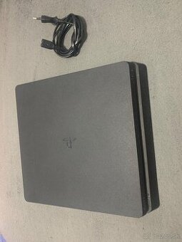 Predám hernú konzolu Sony PS4 Slim 500GB Stave nového Kusu
