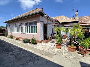 Rodinný dom - Hronovce