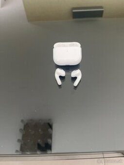 AirPods 3
