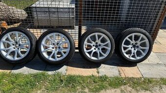 Zimna sada 245/45/18 a 8.5J ET29 oem audi
