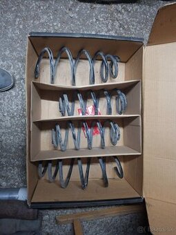 Opel insignia a pruziny